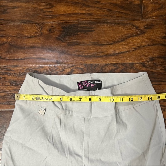 Peck & Peck Grey Cropped Pants Size 2 - Picture 8 of 10
